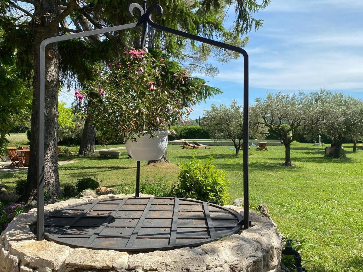 사리앙 Desir De Provence B&B 외부 사진